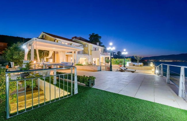 Sea Breeze Residence Villa by the Sea With Pool - Foto 16