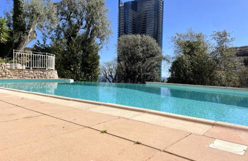 NEW Studio, piscine et vue mer • proche de Monaco - Foto 14