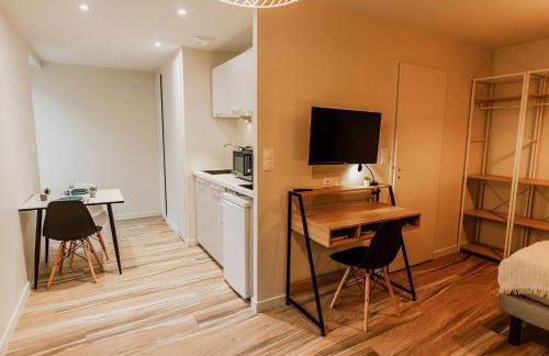 UM studios - Charmants studios tout équipé - wifi - Foto 37