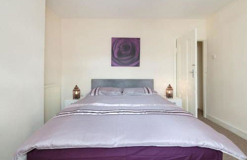 Comfy Home King Size Bed close to Asda & Sefton Park, Very Fast WIFI! - Foto 7