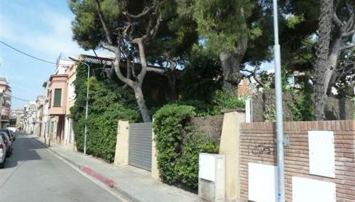 Casa de pueblo con jardín - Foto 2