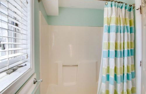 Beachfront Old Orchard Beach Condo with Balcony - Foto 15