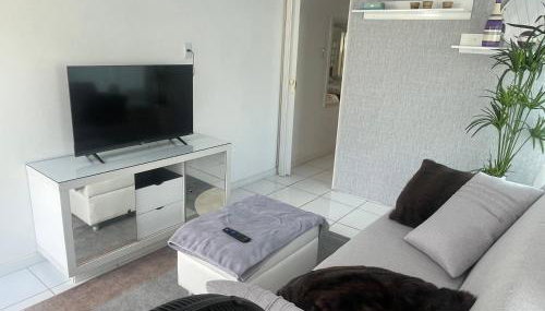 Anitápolis central -apartamento com jardim - Foto 2