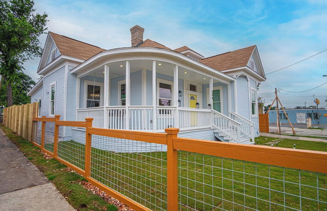 Trendy Historical Home Near Downtown Attractions - Foto 1