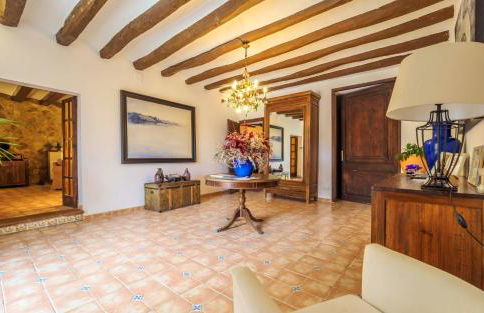 Spacious villa in Can Trabal with private pool and jacuzzi 980 m² - Foto 25