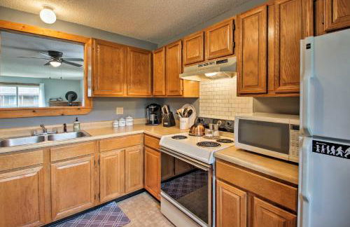 Lincoln Condo with Balcony - 6 Mi to Loon Mtn! - Foto 12