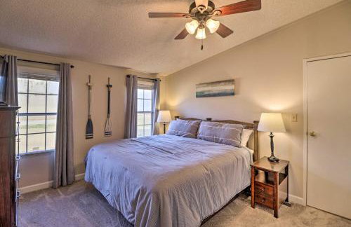 White River Fishing Escape with Deck and Patio! - Foto 15