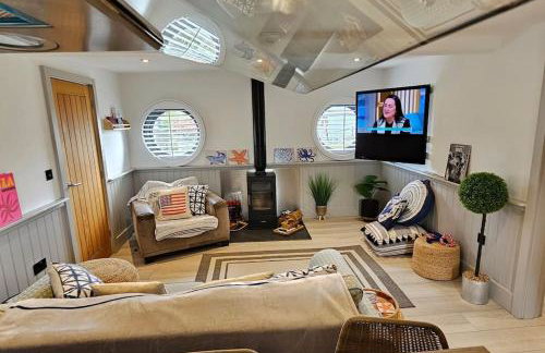 Humberston Boathouse Lodge & Hot Tub - Cleethorpes Beach Cabin Chalet - Foto 6