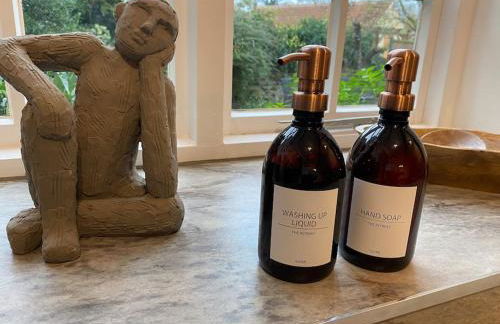 The Retreat-luxury cottage with hot tub (sleeps 4) - Foto 32