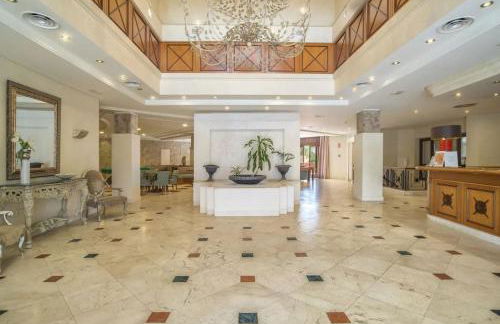 HAPPY Luxury Apartment - Beachside in Mar Azul, Estepona - Photo 25