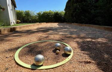 Villa provençale, Golfe Saint Tropez, Climatisée 12 pers, 4 suites, Piscine chauffée, Hammam, Spa, Billard, Pétanque, Wifi professionnel haut débit - Foto 16