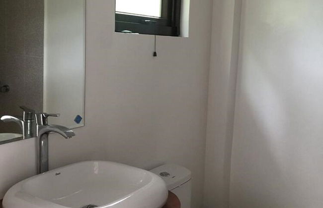 The Whitehouse by the Sea - Photo 27