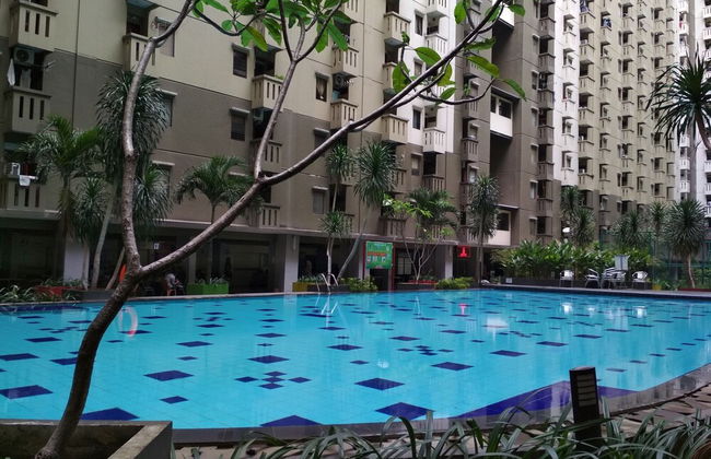 Adorable Classic 2Br Gateway Ahmad Yani Cicadas Bandung Apartment - Photo 15