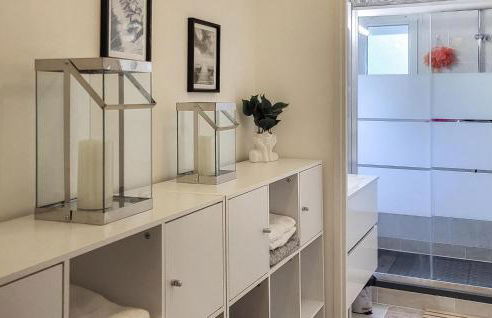 3 Bedroom Gorgeous Home In Rochefort - Foto 15