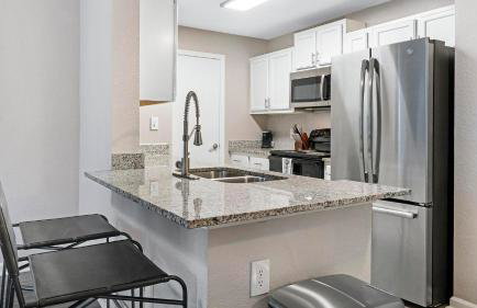 Landing Stylish 2BD Gym Clubhouse - Photo 54