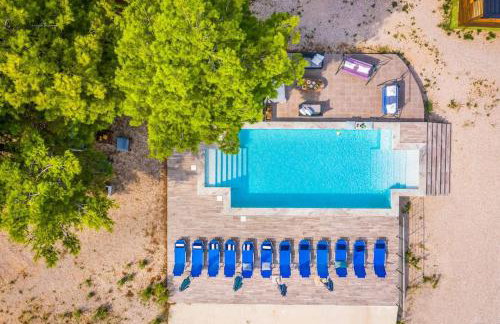 Cozy and Chic Little House with Pool Ivinj-1 Vodice - Foto 2