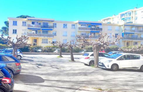 Studio Cosy Fréjus Plage - Clim, WIFI & Parking - Foto 12