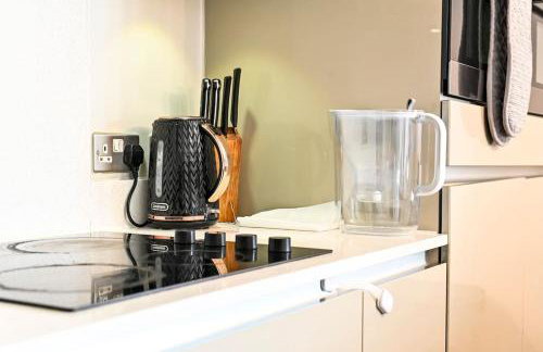 Stylish 2 bed 2 bath apt in Wembley - Foto 35