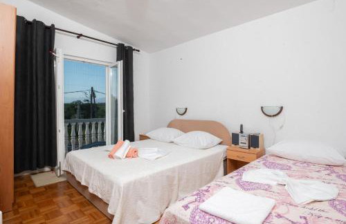 Marina's Apartments - Photo 10