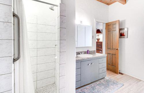 3 Mi to Zoo and Garden ABQ Home with Heated Pool! - Foto 18