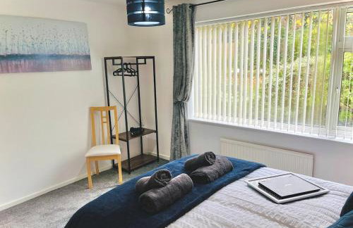 Lovely 4-bed home sleeps 8 Nr Bolton Stadium & M61 - Photo 34