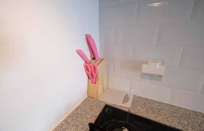 Simple Furnished Studio Casa De Parco Apartment - Foto 16