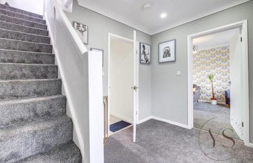 Modern 3BR Home in 9 Anson Rd Near Sandwell Hospital with Garden and Free Parking - Foto 11