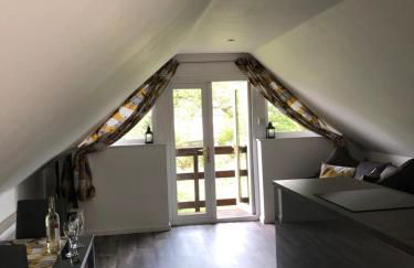 The Tree House - Photo 1