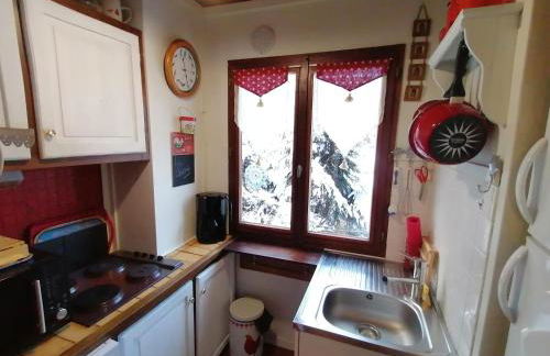 Chalet savoyard avec terrasse, proche des pistes et vue sur montagne - FR-1-459-129 - Foto 7