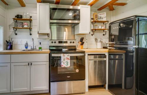 Cozy Couple’s Retreat w/ Porch on Bayou Teche! - Foto 9