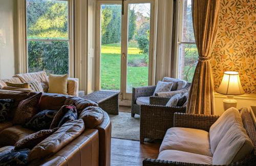 The Writer's Retreat Ground Floor Apartment - Photo 9