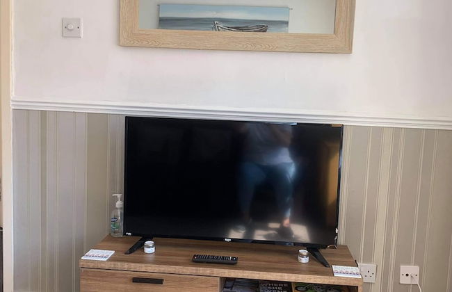 2 Bed Flat - Sleeps 3 - Parking - Wifi - Foto 5