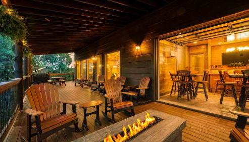 Wanderer by Avantstay Sleeps 34, A+ Custom Smokies Cabin - Foto 5, Other