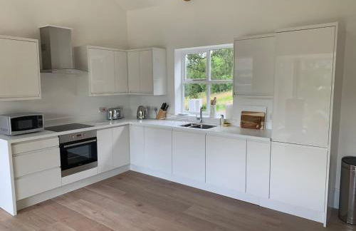 The Tractor Shed- Elevated Hot Tub with Loch Views - Foto 9