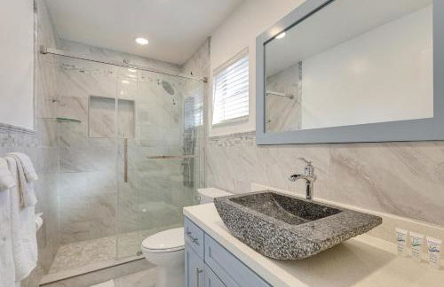 Walk to Shops and Eats, 3 Mi to Beach! Hollywood Gem - Photo 14