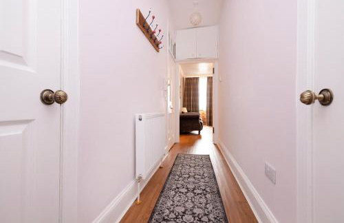 JOIVY Charming 2-Bed Flat Near Edinburgh Castle - Foto 22