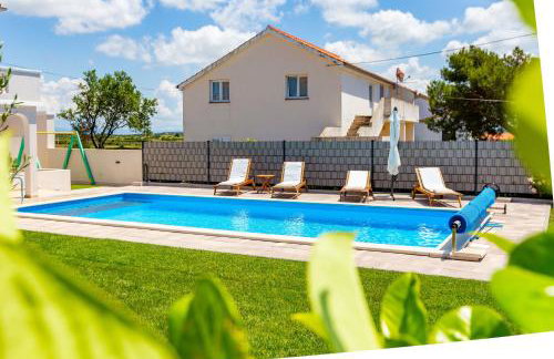 Serene Escape Near Zadar With Private Pool & Charming Outdoor Oasis - Foto 107