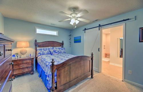 Beaufort Pad with Patio 3 Blocks to Waterfront! - Foto 8