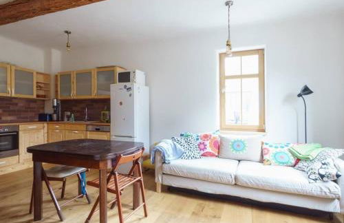 Apartment Komfortable Ferienwohnung in Paulinzella mit Großem Garten by Interhome - Foto 4