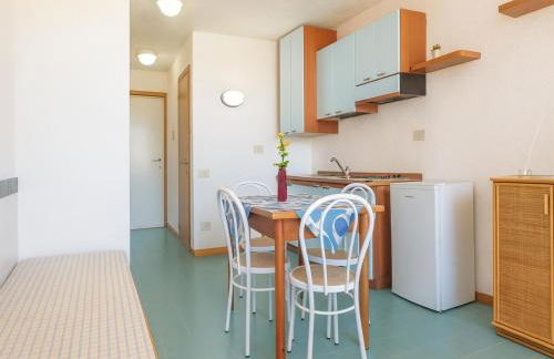 Apartment in Cugnana Verde with garden - Photo 8