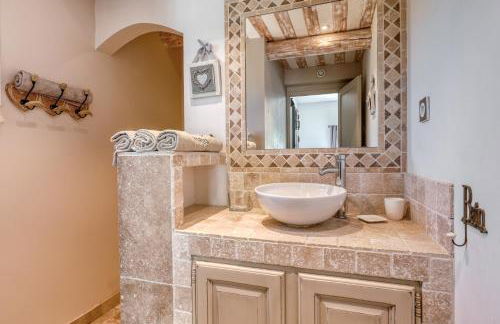 Le JARDIN DES DELIS gite NEUF avec piscine bio UV - Foto 11