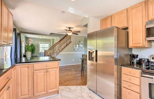 Sunny Glen Burnie Home - On-Site Water Access - Foto 7