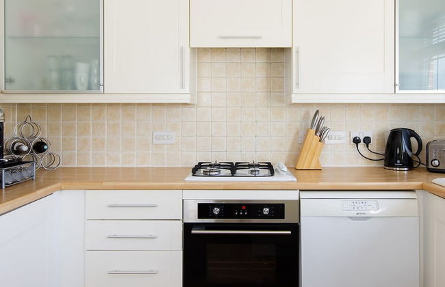 Newly Refurbished Seaside Escape - 5 Mins to Beach - Foto 7