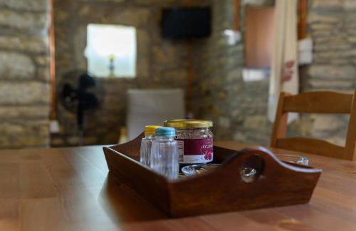 Petrino House - Photo 16