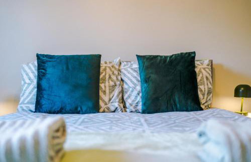 3 Bedroom Semi-Detached Home Sleeps 5 with Driveway - Foto 30