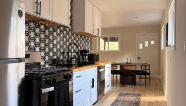 Modern 3-Bedroom Retreat with Fire Pit - Ski at Big Bear - Mountain Views - Foto 3