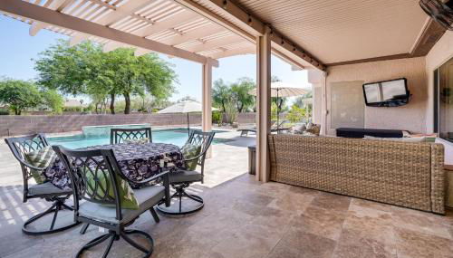 Near Golf Courses Surprise Home with Private Pool - Foto 2