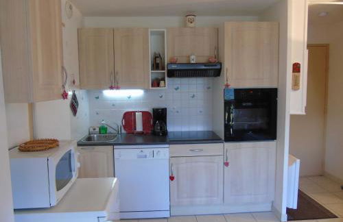 Studio + cabine à Valfréjus - 4 pers, balcon, proche remontées et commerces, draps inclus - FR-1-561-7 - Foto 4