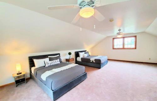 Artemis Lakehouse - Hot Tub, Lakefront & Racetrack - Photo 27