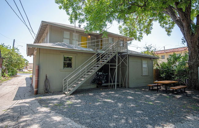 The Xennial Ice Cold AC With Fast Wi-fi - Foto 18